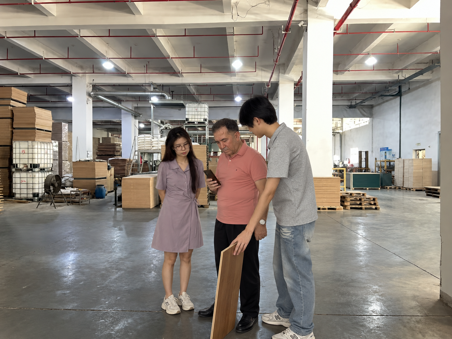 Exploring Materials and Craftsmanship: A Visit to Chengzi Flooring